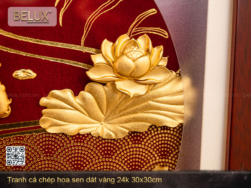 Tranh cá chép hoa sen dát vàng 24k KT 30x30cm